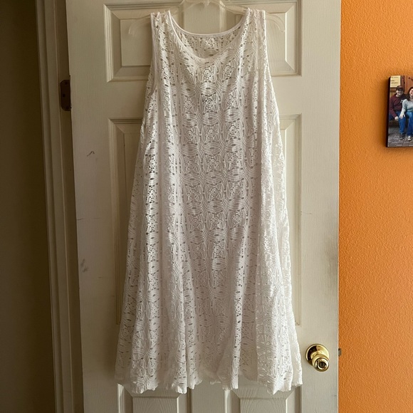 COPY - White lace dress with white slip insert - Picture 1 of 6